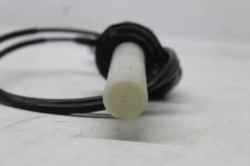 14-18 YAMAHA YZ450F RIGHT THROTTLE GRIP