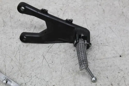 20-24 YAMAHA YZF R1 LEFT REARSET REAR SET FOOT PEG W SHIFTER
