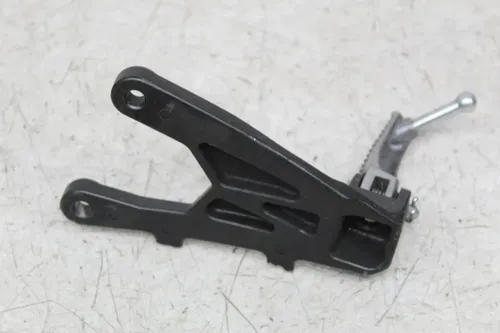 20-24 YAMAHA YZF R1 LEFT REARSET REAR SET FOOT PEG W SHIFTER