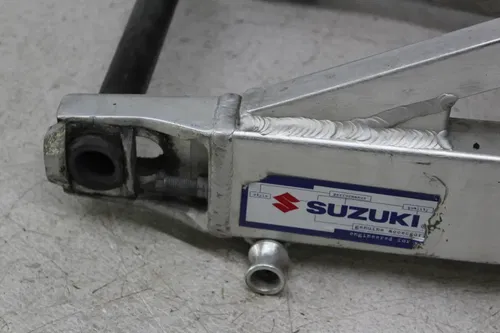 2002 SUZUKI GSXR750 REAR SWINGARM BACK SUSPENSION SWING ARM