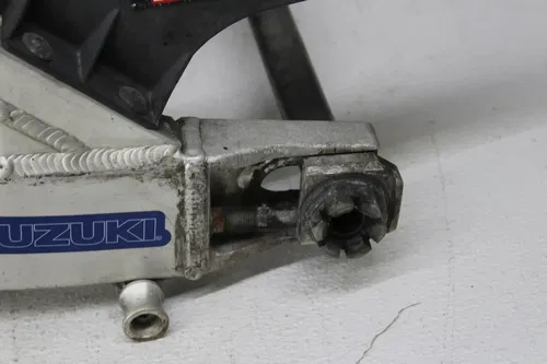 2002 SUZUKI GSXR750 REAR SWINGARM BACK SUSPENSION SWING ARM