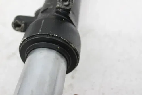 83 SUZUKI GS550E RIGHT FRONT FORK SHOCK SUSPENSION