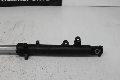 83 SUZUKI GS550E RIGHT FRONT FORK SHOCK SUSPENSION