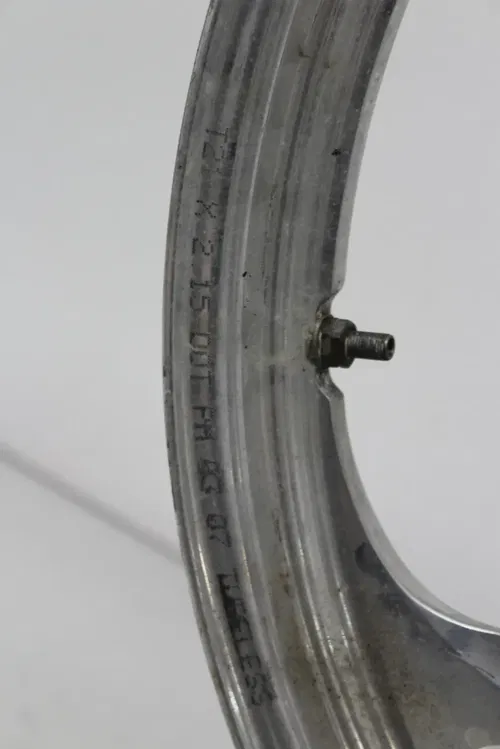07 VICTORY JACKPOT PERFORMANCE MACHINE FRONT AND REAR WHEEL RIM PAIR STRAIGHT
