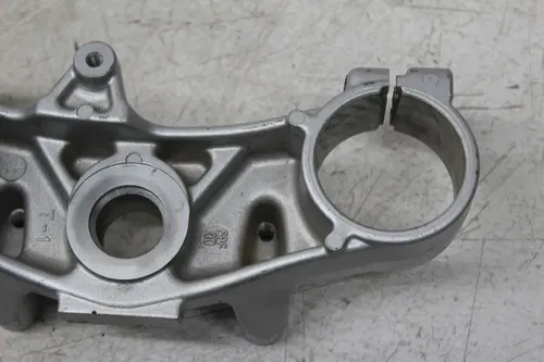 1999 YAMAHA WR400F FORKS UPPER TRIPLE TREE CLAMP