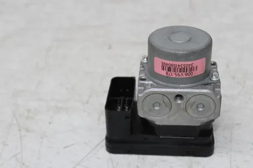 24 KAWASAKI NINJA ZX4RR ABS PUMP UNIT MODULE