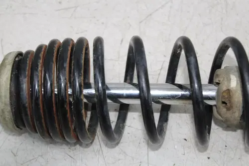 05 POLARIS SPORTSMAN 500 FRONT RIGHT SHOCK ABSORBER SUSPENSION SPINDLE