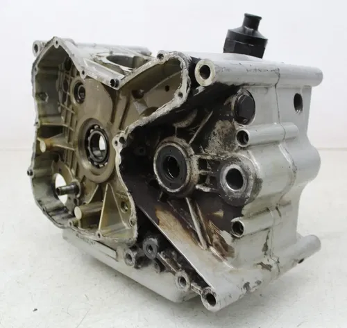 04-06 DUCATI MULTISTRADA 620 ENGINE MOTOR CRANKCASE CRANK CASES BLOCK