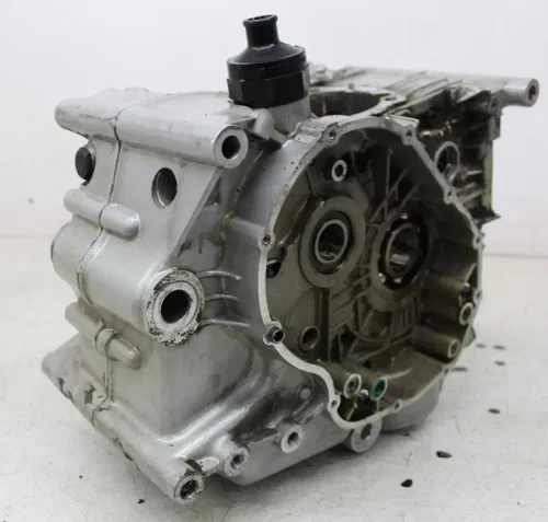04-06 DUCATI MULTISTRADA 620 ENGINE MOTOR CRANKCASE CRANK CASES BLOCK