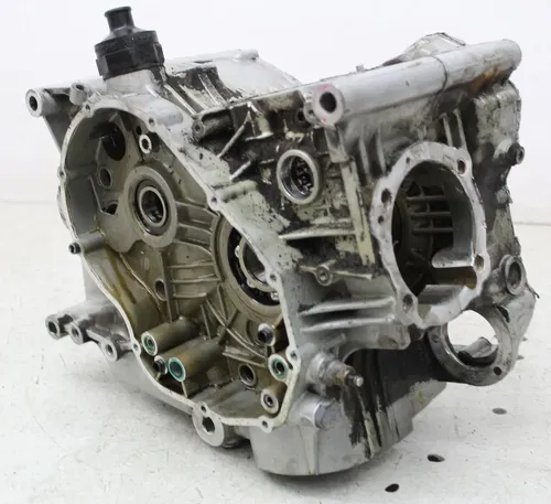 04-06 DUCATI MULTISTRADA 620 ENGINE MOTOR CRANKCASE CRANK CASES BLOCK