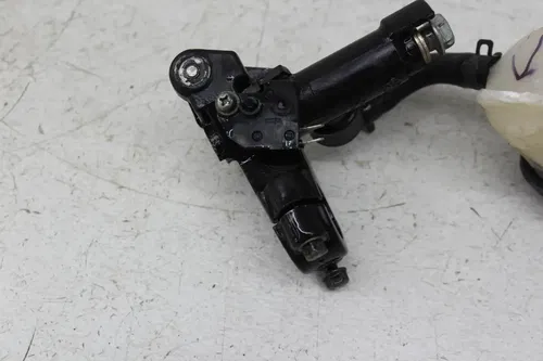 03-09 SUZUKI SV650 SV650S FRONT BRAKE MASTER CYLINDER (NEEDS REBUILT)