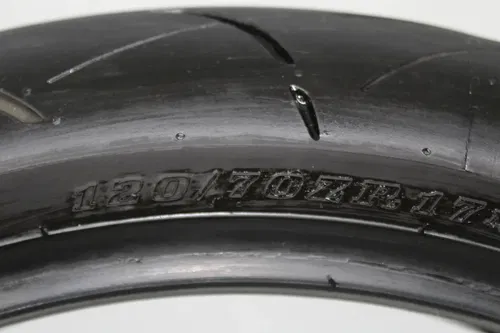 DUNLOP SPORTMAX ROADSPORT 2 120/70 ZR17 (58W) FRONT TIRE (TREAD:4/32NDS)