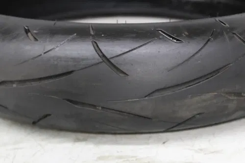 DUNLOP SPORTMAX ROADSPORT 2 120/70 ZR17 (58W) FRONT TIRE (TREAD:4/32NDS)