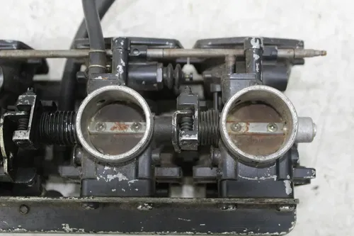 85 SUZUKI GS700E CARB CARBURETOR (SEE DESCP)