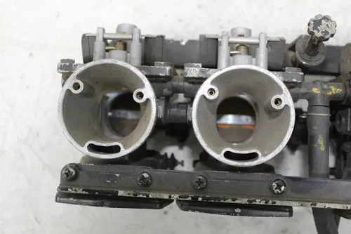 85 SUZUKI GS700E CARB CARBURETOR (SEE DESCP)