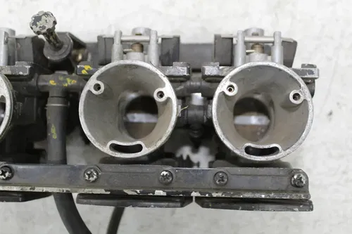 85 SUZUKI GS700E CARB CARBURETOR (SEE DESCP)