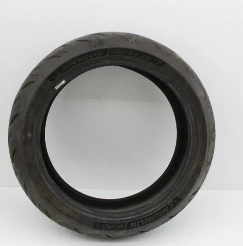 MICHELIN 180/55 ZR 17 2CT + ( 73W) REAR BACK TIRE (TREAD 8/32 NDS)