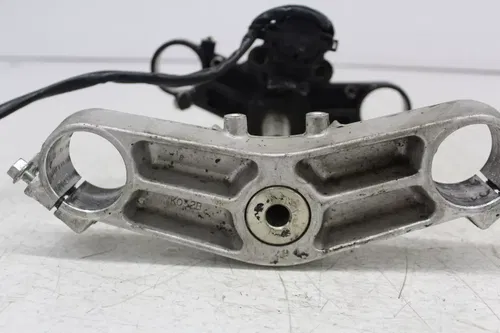 02-03 KAWASAKI NINJA ZX9R FRONT UPPER LOWER TRIPLE TREE STEM IGNITION NO KEY