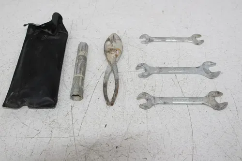 17 YAMAHA YXZ1000R SS EPS TOOL KIT TOOLKIT POUCH WRECHES PLIERS