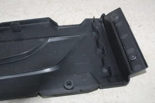 24 CF-MOTO UFORCE 600 REAR BACK BED RIGHT SIDE FENDER COVER PANEL COWL