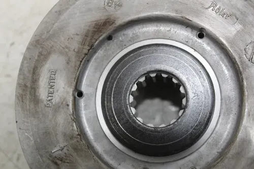 04-06 DUCATI MULTISTRADA 620 CLUTCH BASKET HUB PRESSURE PLATE ASSEMBLY (READ)