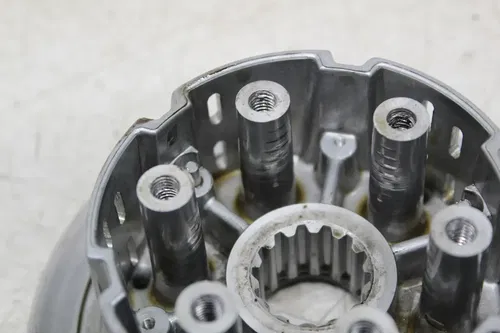 04-06 DUCATI MULTISTRADA 620 CLUTCH BASKET HUB PRESSURE PLATE ASSEMBLY (READ)