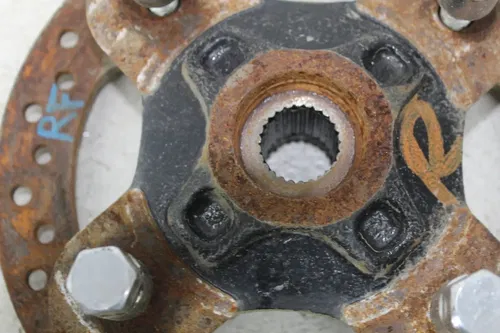 22 POLARIS RZR XP 1000 FRONT WHEEL RIGHT HUB ROTOR