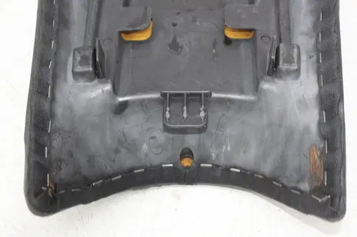 00-03 TRIUMPH TT600 FRONT DRIVERS SEAT PAD SADDLE PILLION