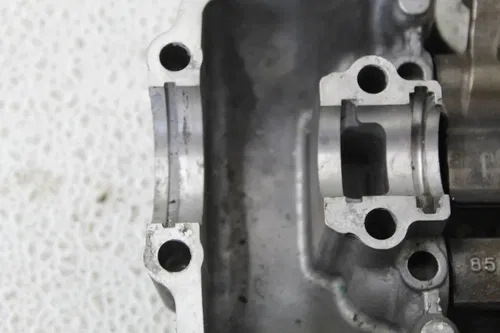 2005 KAWASAKI KFX700 ENGINE TOP END CYLINDER HEAD COVER ROCKER BOX CAM SHAFT CAP