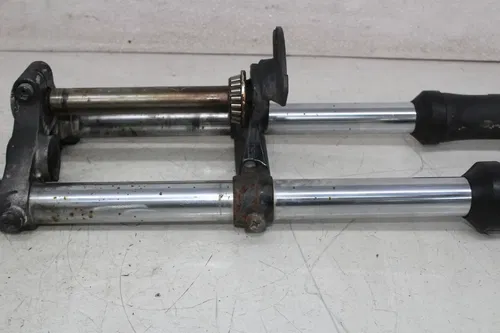 86-94 HARLEY-DAVIDSON SPORTSTER 883 XLH883 FRONT END FORKS TRIPLE TREE (READ)
