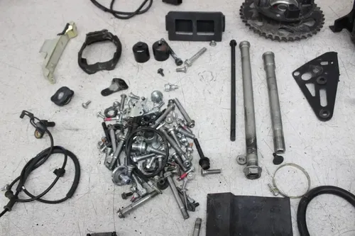 19 KAWASAKI NINJA 1000 PARTS AND HARDWARE NUTS BOLTS KICKSTAND