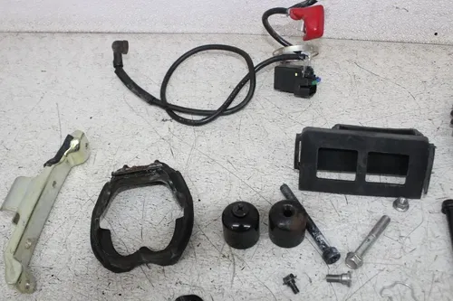 19 KAWASAKI NINJA 1000 PARTS AND HARDWARE NUTS BOLTS KICKSTAND