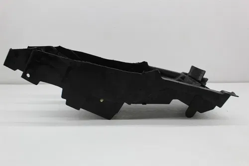 01-07 SUZUKI HAYABUSA REAR BACK UNDERTAIL UNDER TAIL BATTERY TRAY (SEE DESCP)