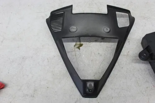 12-13 DUCATI 848 EVO CORSE SE LOWER RADIATOR V FAIRING BATTERY TRAY DUCT COVER
