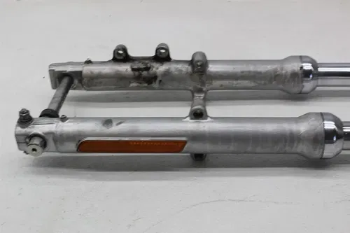 04-06 HARLEY DAVIDSON SPORTSTER XL883 883C FRONT FORKS SUSPENSION TRIPLE TREE