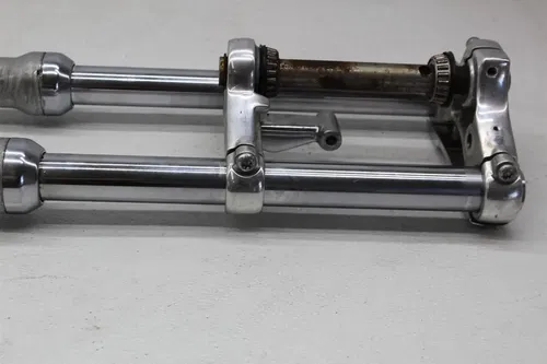 04-06 HARLEY DAVIDSON SPORTSTER XL883 883C FRONT FORKS SUSPENSION TRIPLE TREE