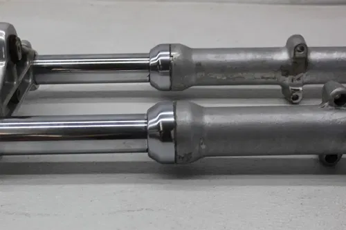 04-06 HARLEY DAVIDSON SPORTSTER XL883 883C FRONT FORKS SUSPENSION TRIPLE TREE