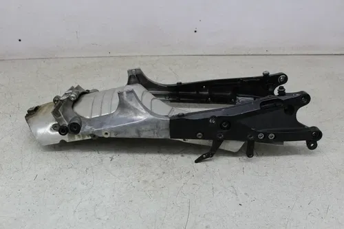 04-05 HONDA CBR1000RR REAR SUBFRAME BACK SUB FRAME HEAT SHIELD