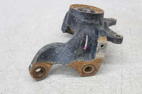 20-23 KAWASAKI TERYX KRX 1000 LEFT FRONT AXLE CARRIER KNUCKLE SPINDLE