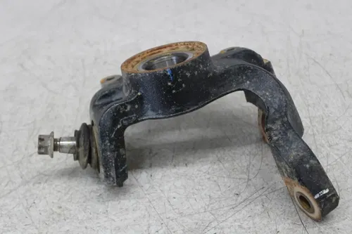 20-23 KAWASAKI TERYX KRX 1000 LEFT FRONT AXLE CARRIER KNUCKLE SPINDLE