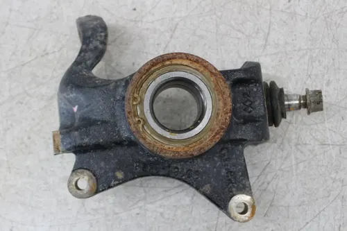 20-23 KAWASAKI TERYX KRX 1000 LEFT FRONT AXLE CARRIER KNUCKLE SPINDLE