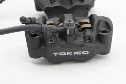 12-16 HONDA CBR1000RR RIGHT LEFT FRONT BRAKE CALIPER SET PAIR CALIPERS