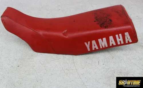 83 YAMAHA YZ125 SEAT SADDLE (SEE DESCP)