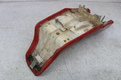 83 YAMAHA YZ125 SEAT SADDLE (SEE DESCP)