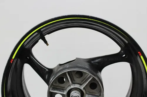 11-21 SUZUKI GSXR600 REAR WHEEL BACK RIM BENT