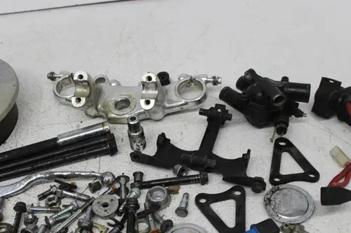 85-86 YAMAHA MAXIM 700 XJ700 PARTS AND HARDWARE NUTS BOLTS