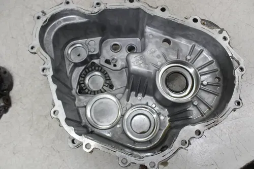 14 POLARIS RZR 4 XP 1000 ENGINE MOTOR TRANSMISSION HOUSING