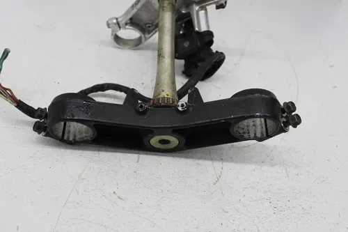 1998 KAWASAKI NINJA ZX6 ZX600E FRONT UPPER LOWER FORKS CLAMP TRIPLE TREE STEM