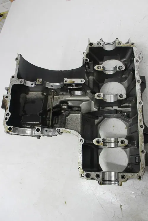 1989 KAWASAKI NINJA 750R ZX750F ENGINE MOTOR CRANKCASE CRANK CASES BLOCK