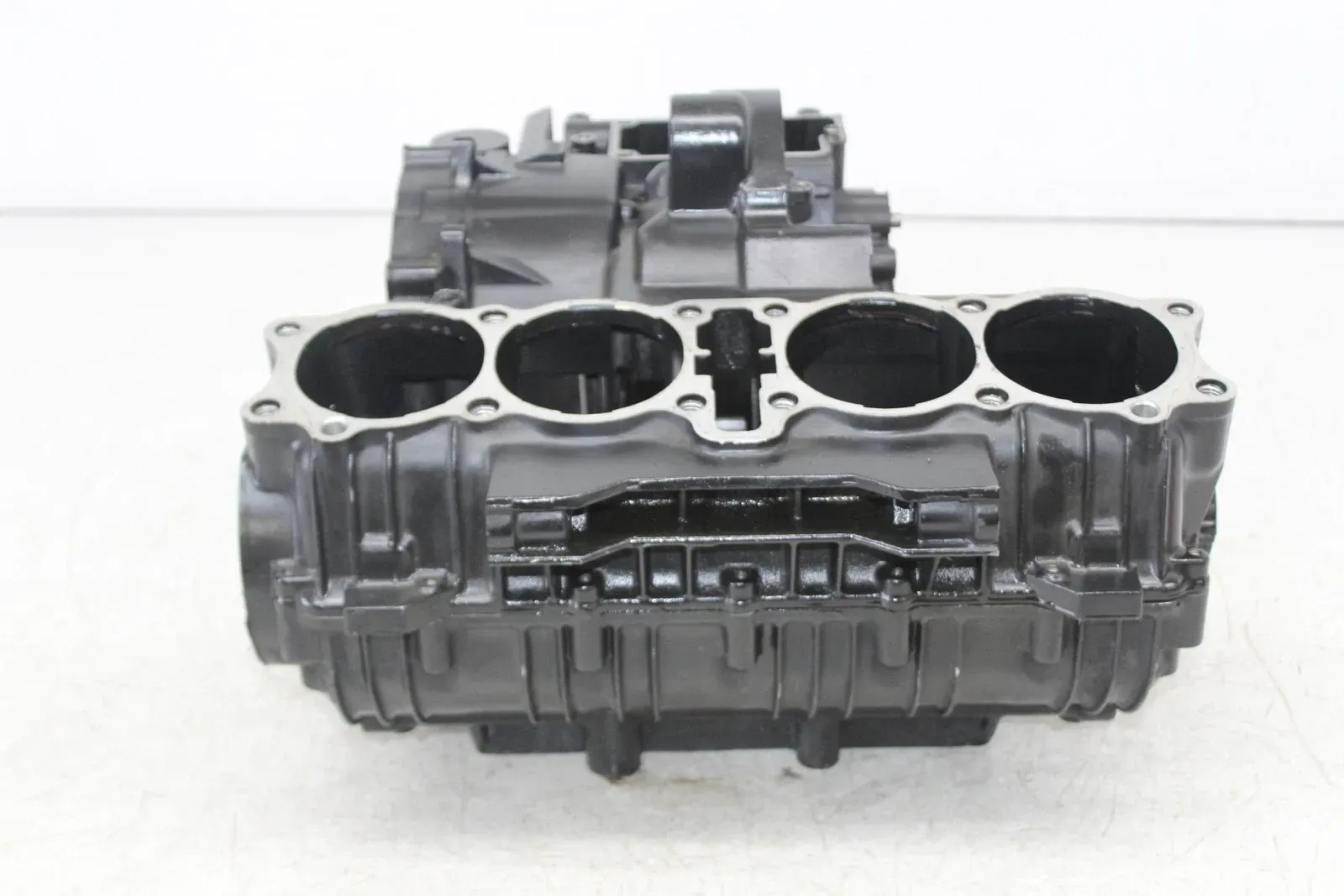 1989 KAWASAKI NINJA 750R ZX750F ENGINE MOTOR CRANKCASE CRANK CASES BLOCK